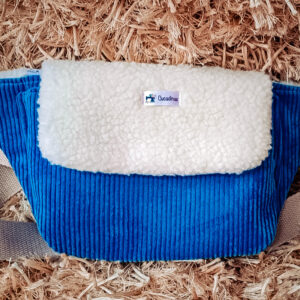 Riñonera Hygge de pana y borreguito – Moda y comodidad en un solo accesorio