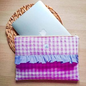 Funda para portátil acolchada con cremallera – Diseño único hecho a mano
